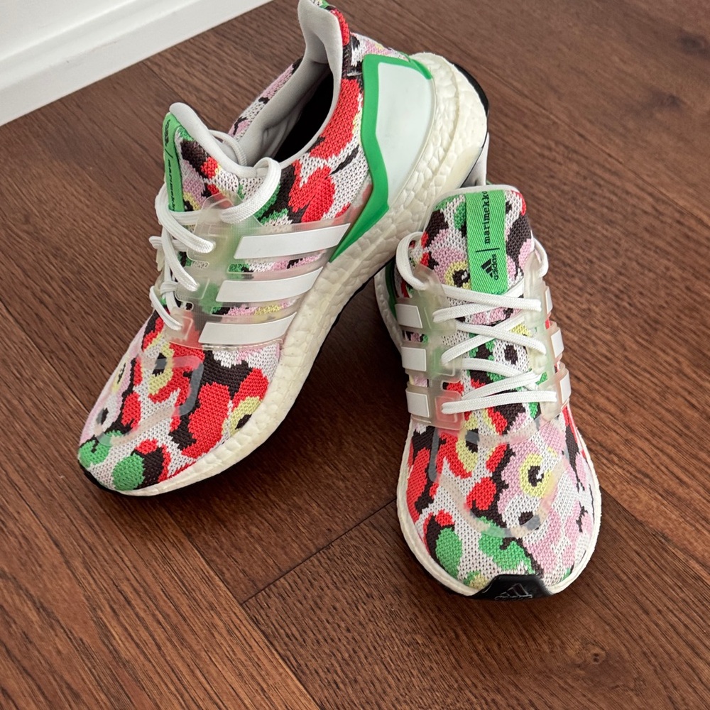 Adidas Ultra Boost Marimekko Size 8 .. very good condition - Picture 2 of 6